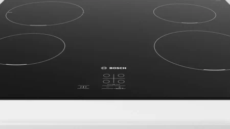 Plaque de cuisson à induction Bosch Série 2 PUG611AA5E noire 60 cm avec 4 zones de cuisson