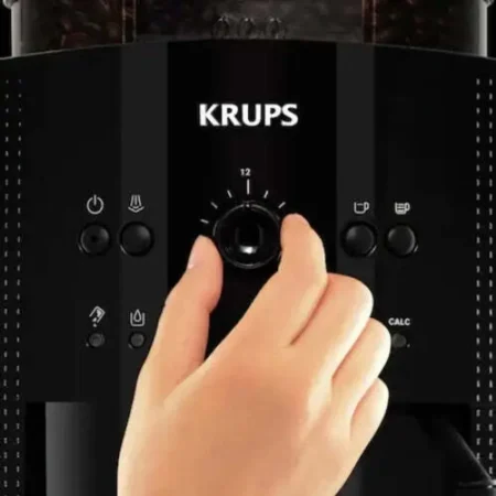 Krups Essential EA810770, rougeQ Machine à café espresso automatique Krups Essential EA810770, rouge