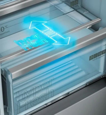 Réfrigérateur-congélateur encastrable Siemens iQ500 Q Réfrigérateur-congélateur Siemens iQ500, 177,5 x 56 cm, charnière plate avec tiroir à fermeture amortie, 177,5 x 56 cm, charnière plate avec tiroir à fermeture amortie.